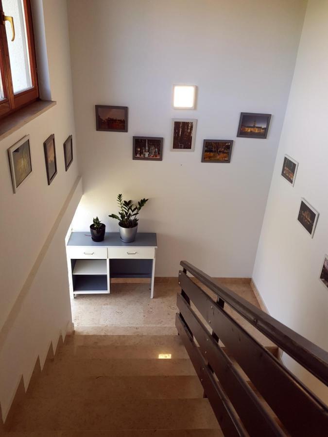 קארלובץ Apartman Atelier מראה חיצוני תמונה