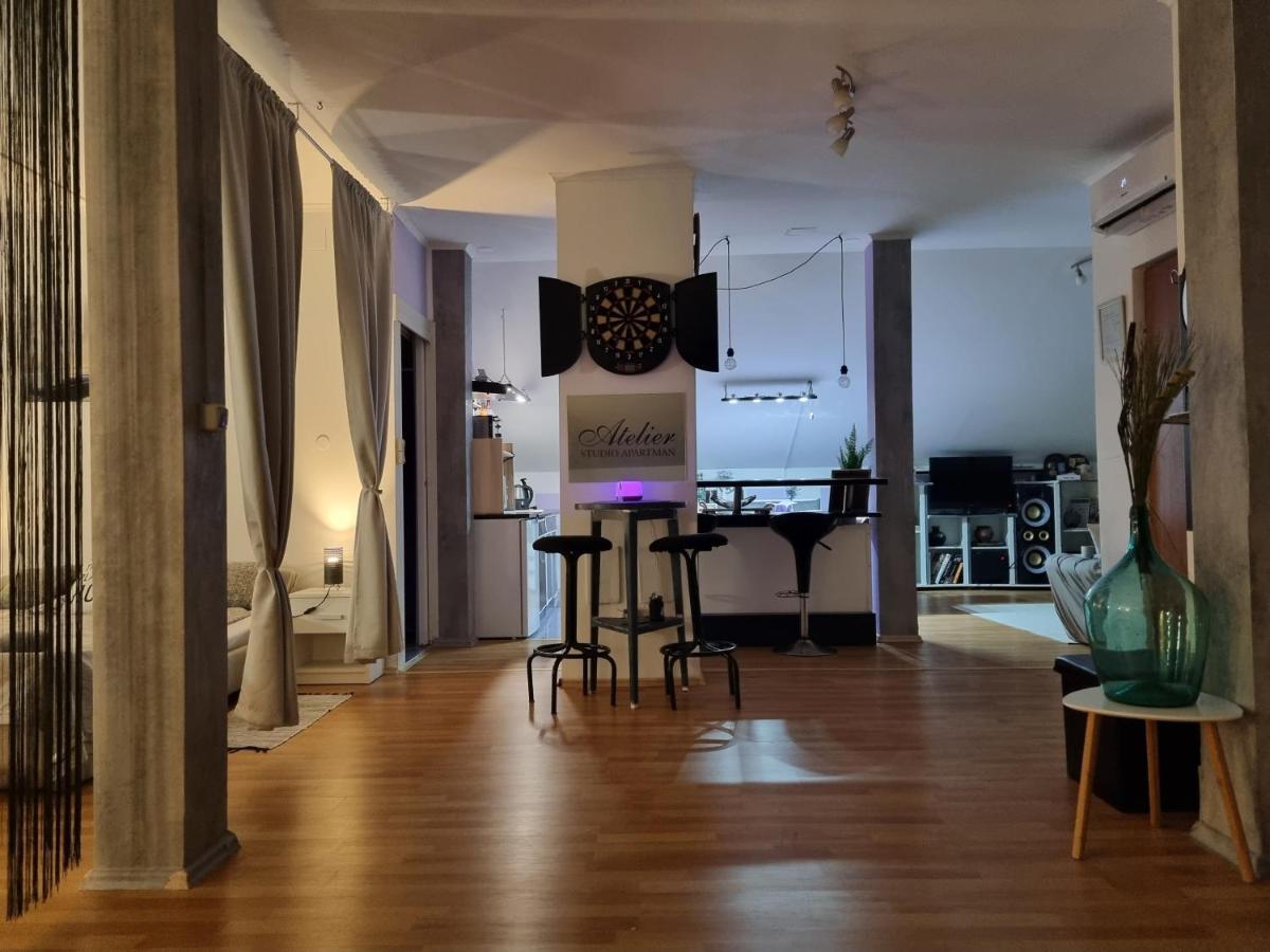 קארלובץ Apartman Atelier מראה חיצוני תמונה